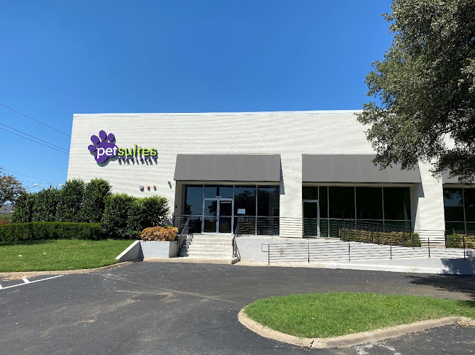PetSuites Addison